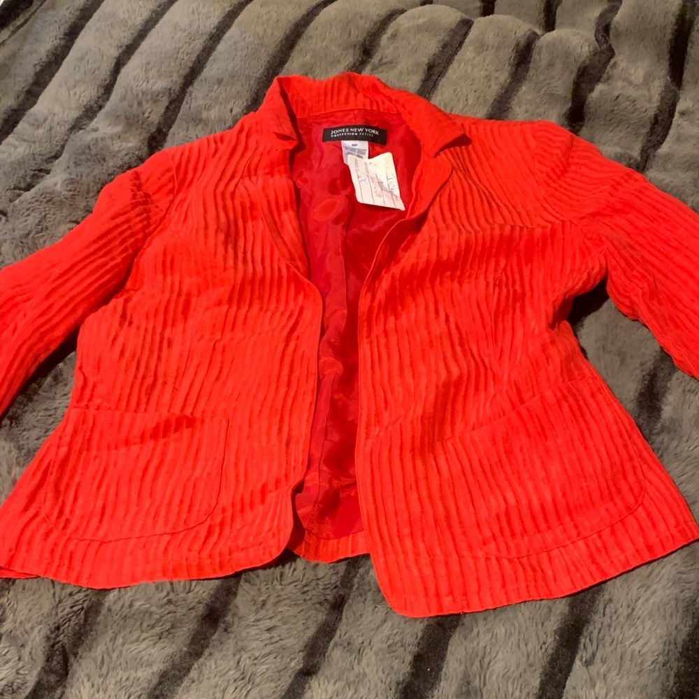 #444 NWOT Red “Jones New York”Textured Blazer - Picture 2 of 13